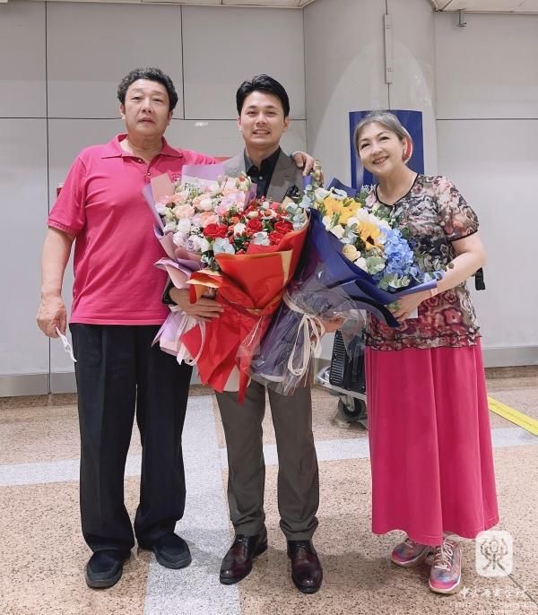 金钟声乐6(600).jpg